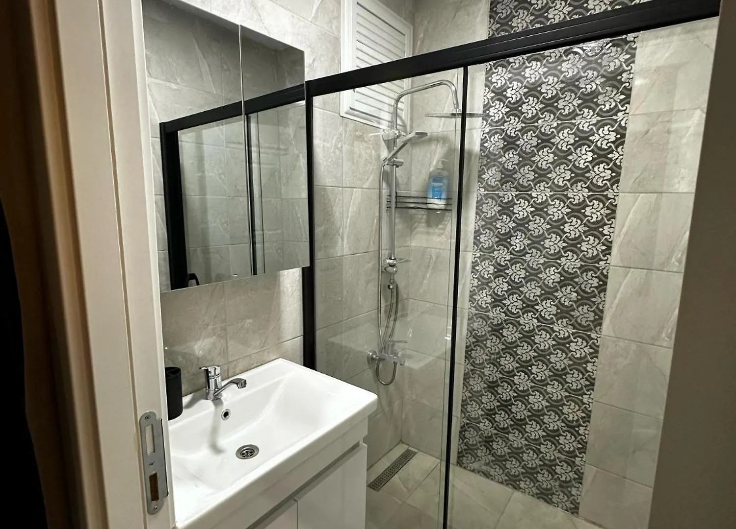 Modern Apartment In Besiktas Istanbulská provincie 0*,